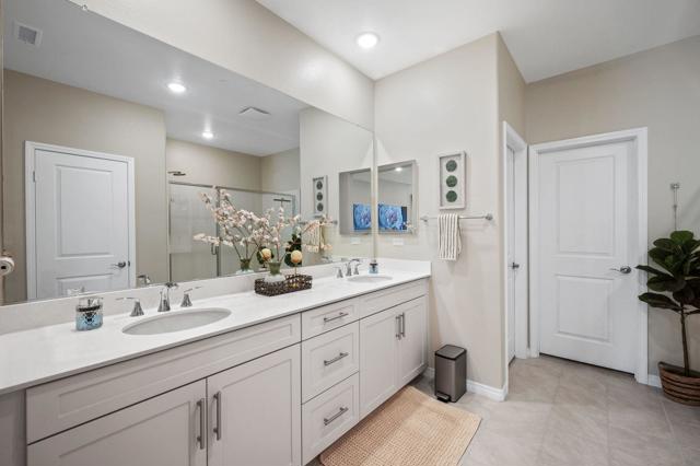 42811 Torno Place, Indio CA: https://media.crmls.org/mediaz/40cbdf84-c15b-46fe-9e29-ac53da0668e6.jpg