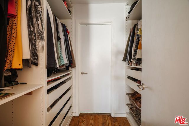 2 Bed Home for Sale in Venice, California
