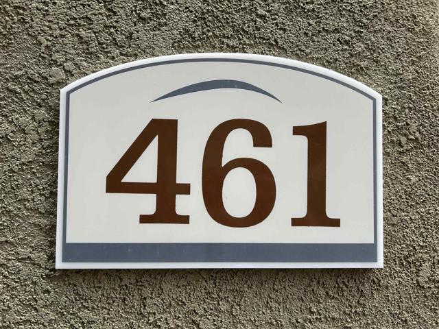 5404 Balboa Arms Dr, San Diego CA: https://media.crmls.org/mediaz/40cd1edd-3555-4db5-b5ca-1f4a49b4eff1.jpg