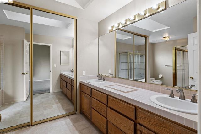 Image 36 of 59 For 1147 Willow Lake Rd