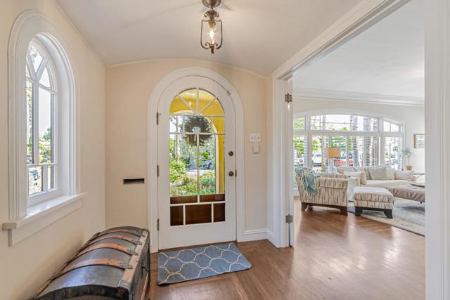 575 S 14th Street, San Jose CA: https://media.crmls.org/mediaz/40cf169a-be54-41d5-aede-b07359a4d230.jpg