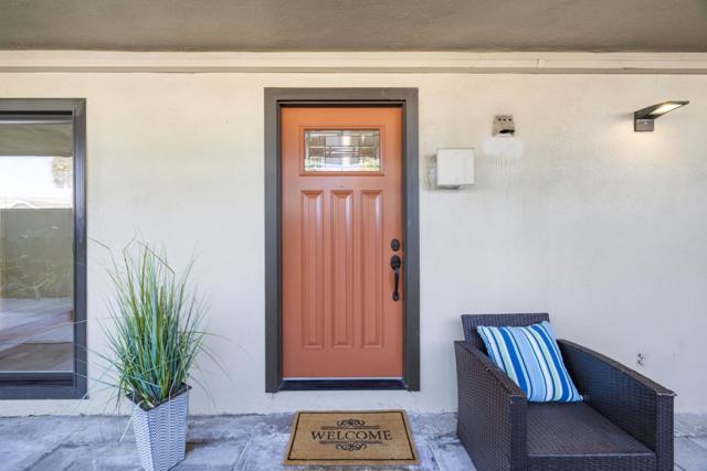 5101 Admiralty Lane, Foster City CA: https://media.crmls.org/mediaz/40cf5627-cadd-4668-86b4-0280aaa3230d.jpg