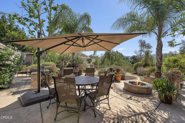 9999 Wornom Avenue, Sunland CA: https://media.crmls.org/mediaz/40cfffc2-56ad-4e1b-bad9-2e7c325dac39.jpg