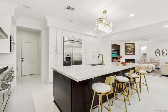 6911 Goldstone Rd, Carlsbad CA: https://media.crmls.org/mediaz/40d010db-69bc-4d22-a187-ed270dbf147b.jpg