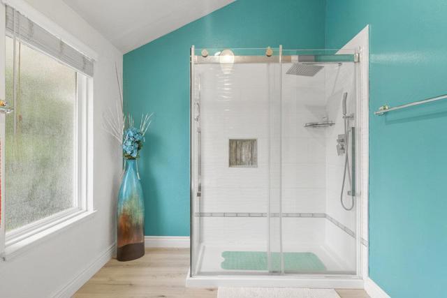 16761 Dry Creek Court, Morgan Hill CA: https://media.crmls.org/mediaz/40d01695-7a2b-40ac-a12e-cbd655ffcbf9.jpg