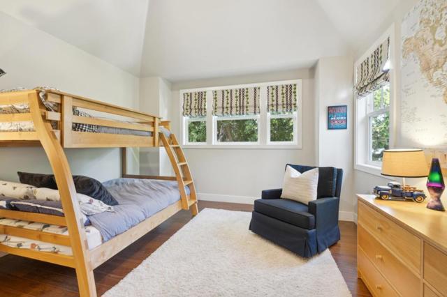 520 Berkeley Avenue, Menlo Park CA: https://media.crmls.org/mediaz/40d0fac3-cb8a-4710-9887-7945ffde35e1.jpg