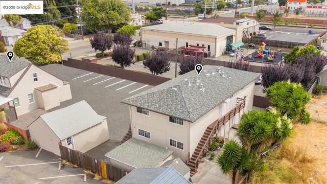 2090 Marina Blvd, San Leandro CA: https://media.crmls.org/mediaz/40d306e2-84c0-43da-8ec7-70c7f6866ccf.jpg