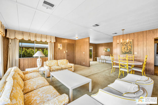 39163 Warm Springs Drive, Palm Desert CA: https://media.crmls.org/mediaz/40d3129d-e311-489c-9884-be3ad11d8921.jpg