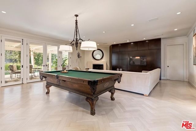 2807 Deep Canyon Drive, Beverly Hills CA: https://media.crmls.org/mediaz/40d36e35-81b7-4ae8-b98c-54e1eb1d3ec8.jpg