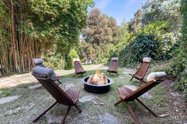 6617 Muirlands Dr, La Jolla CA: https://media.crmls.org/mediaz/40d37e1b-1144-4d18-a411-005f7ffa7f67.jpg