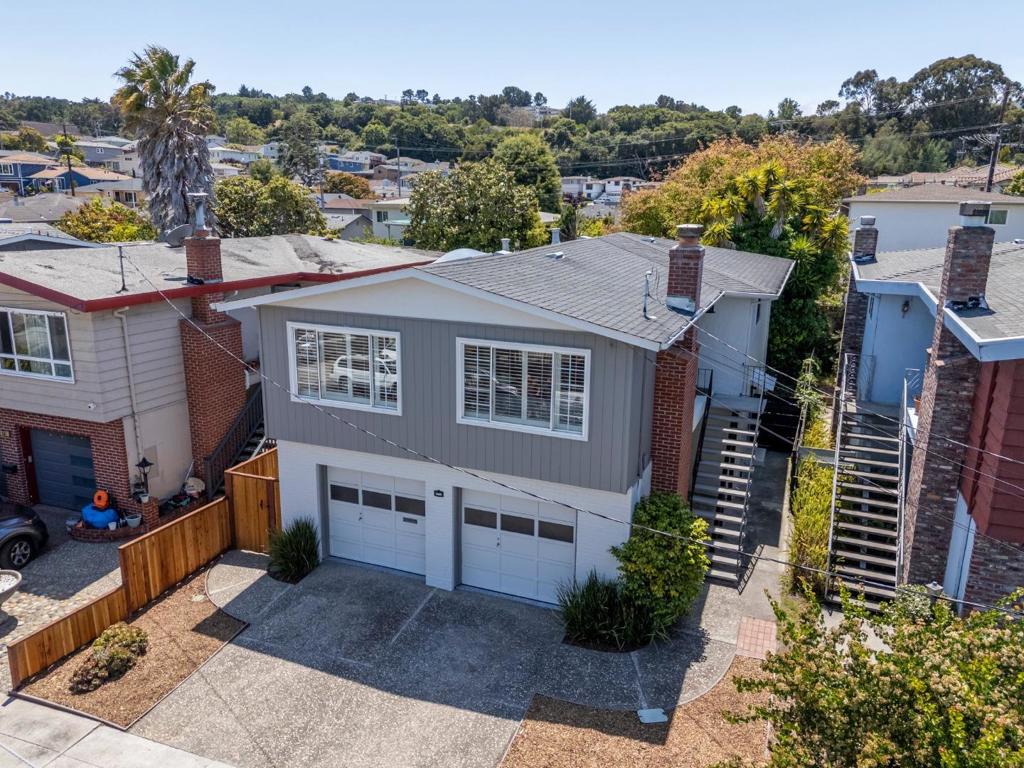 585 Maple Avenue