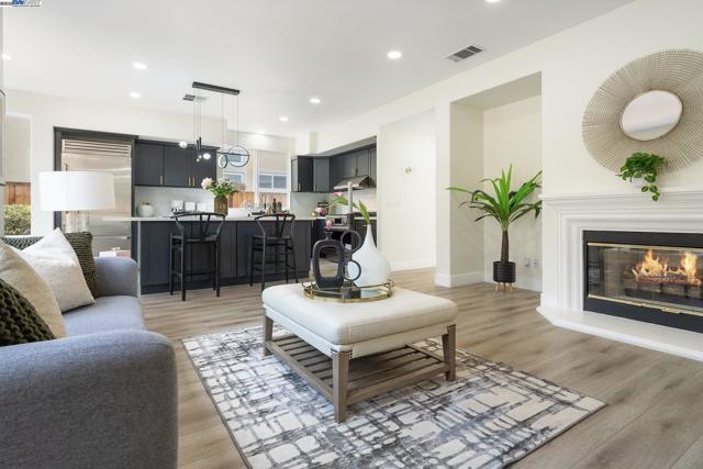 5089 Winterbrook Ave, Dublin CA: https://media.crmls.org/mediaz/40d502dd-efc8-43ce-acac-250ad0636cae.jpg