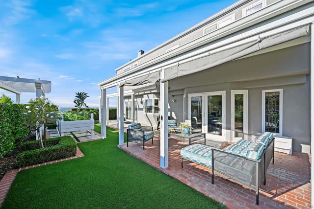 7953 Cinthia St, La Mesa CA: https://media.crmls.org/mediaz/40d64d2b-7022-439e-8aef-2a7f080bf40b.jpg