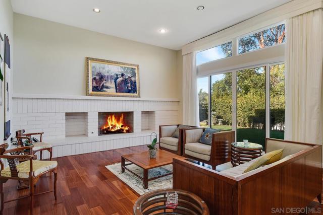 6643 Caminito Hermitage, La Jolla CA: https://media.crmls.org/mediaz/40d6b39f-ef96-43a5-82e9-98510521c278.jpg
