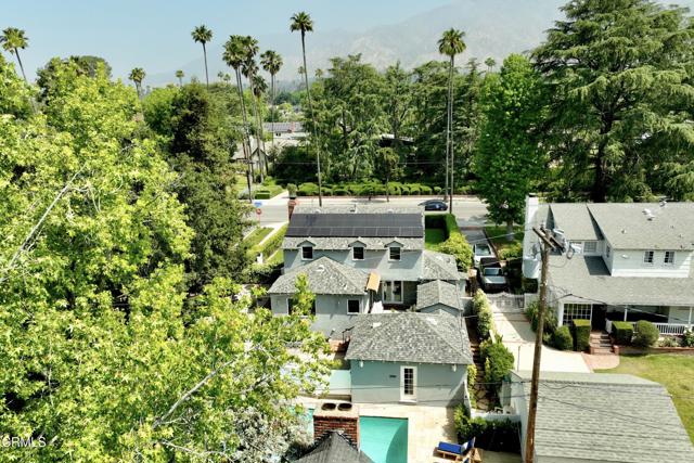 1236 New York Drive, Altadena CA: https://media.crmls.org/mediaz/40d79877-ed15-4695-b3f0-13f025b0a013.jpg