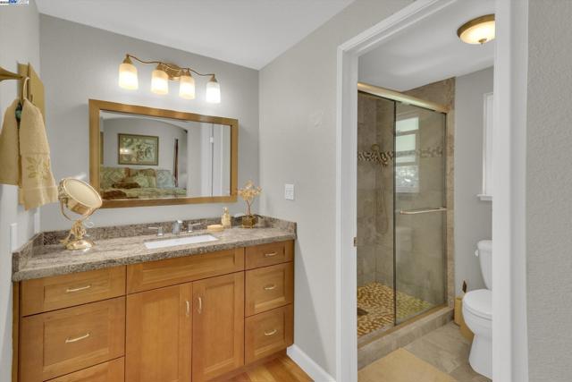 2277 Stillcreek Ct, Martinez CA: https://media.crmls.org/mediaz/40d7b652-5d87-494a-a1cd-d9cec492636a.jpg