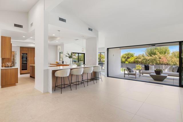 46380 Desert Lily Drive, Palm Desert CA: https://media.crmls.org/mediaz/40d83b14-3a9d-413b-b4f9-08601cdd0257.jpg