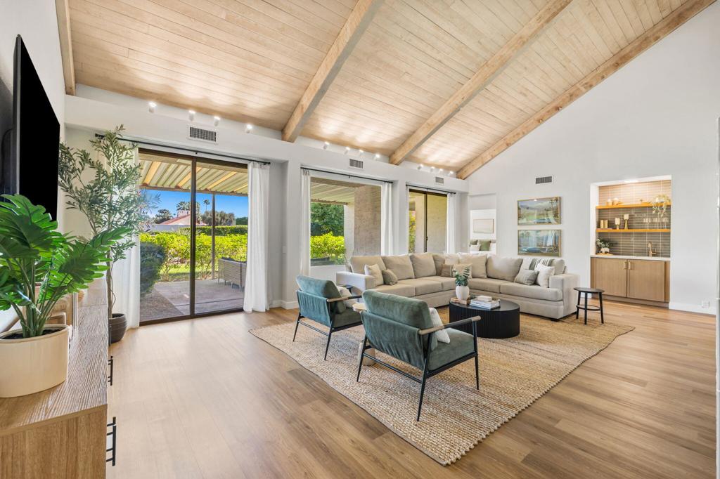 MLS #219138748DA image #2