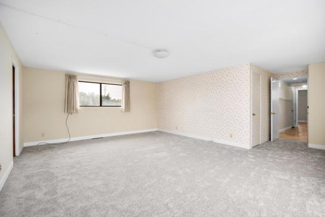 232 Peninsula Drive, Marina CA: https://media.crmls.org/mediaz/40d93aa7-b85c-4e99-b096-0584ebab8d59.jpg