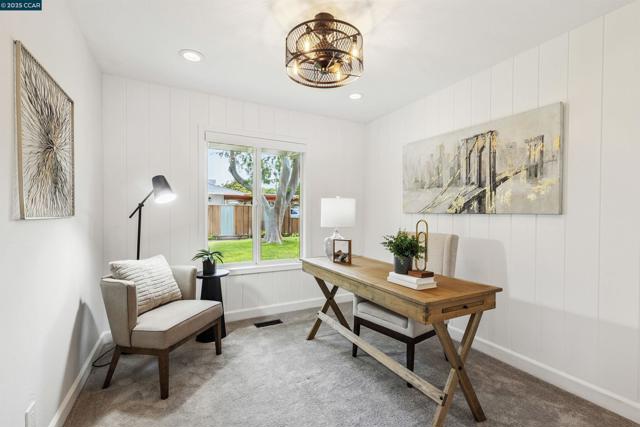 1838 Sunnyvale Ave, Walnut Creek CA: https://media.crmls.org/mediaz/40dc81d9-4bb3-4d1b-9f9d-30b1a2123337.jpg