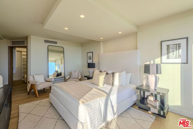 8787 Shoreham Drive, West Hollywood CA: https://media.crmls.org/mediaz/40dcb257-9178-4fc5-a748-329698c83cd9.jpg