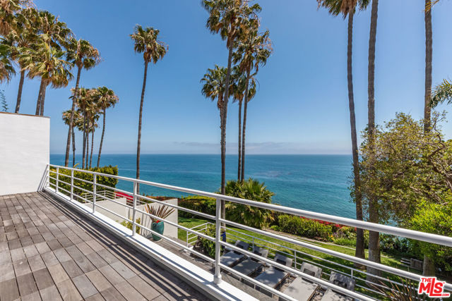 27428 Pacific Coast Highway photo 23