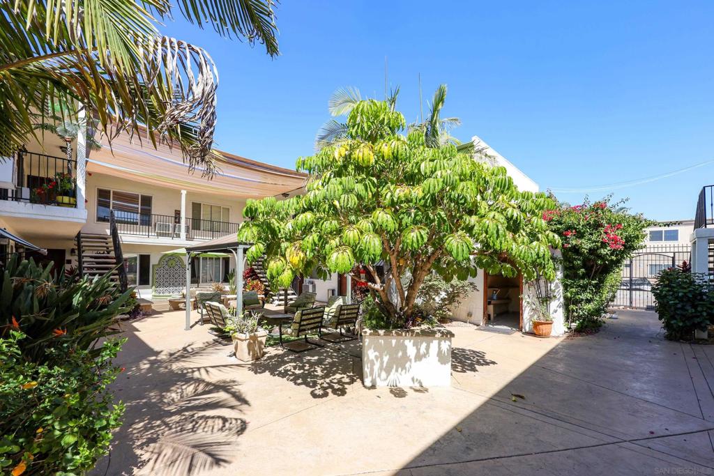 4425 50th St. - photo 5