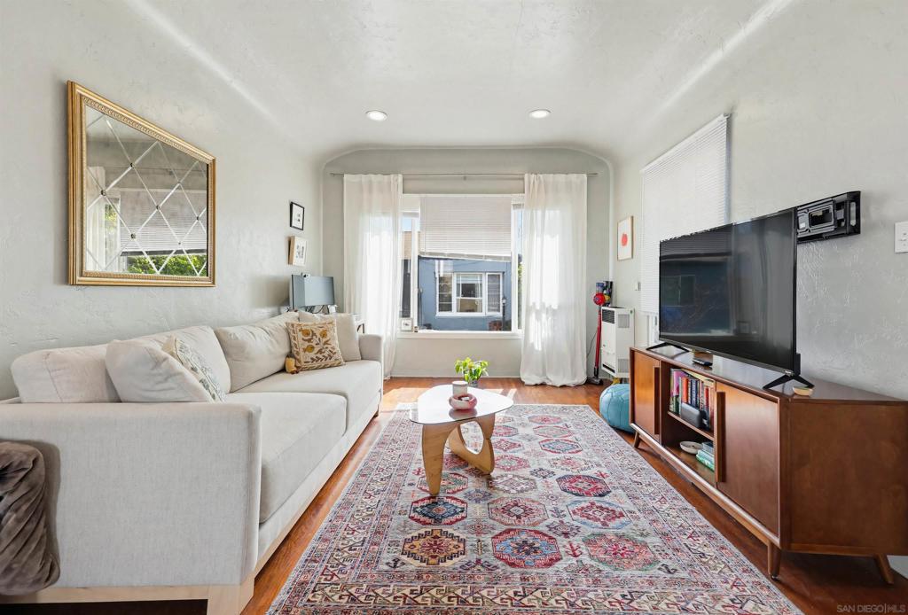 3143 30th  St - photo 4