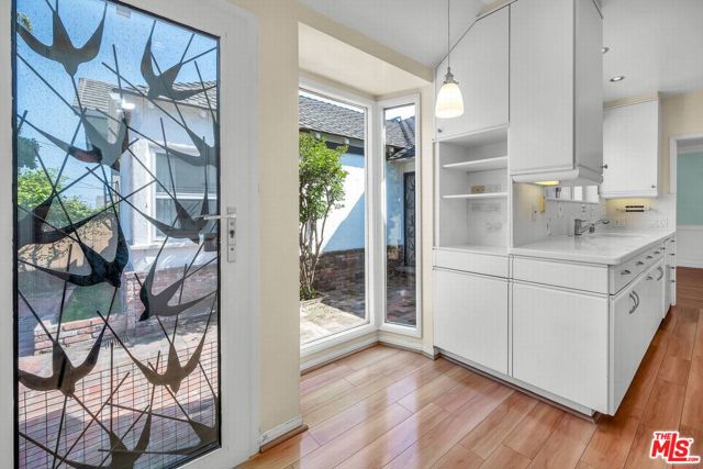 1358 Woodruff Avenue, Los Angeles CA: https://media.crmls.org/mediaz/40df744f-6bdf-48b2-8d6e-b7e7ae5da777.jpg