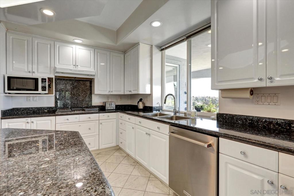 6727 Cavite Ct. - photo 4