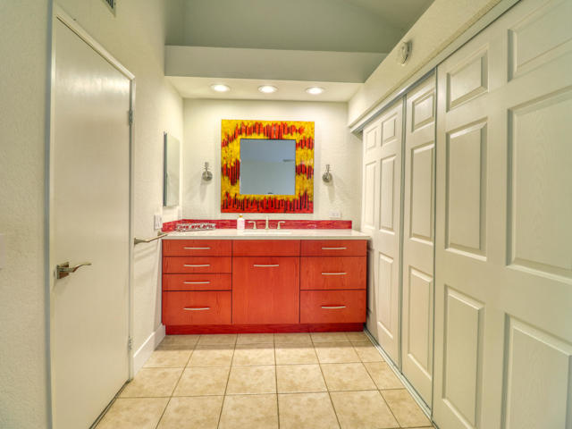 Image 39 of 52 For 77897 Woodhaven Drive