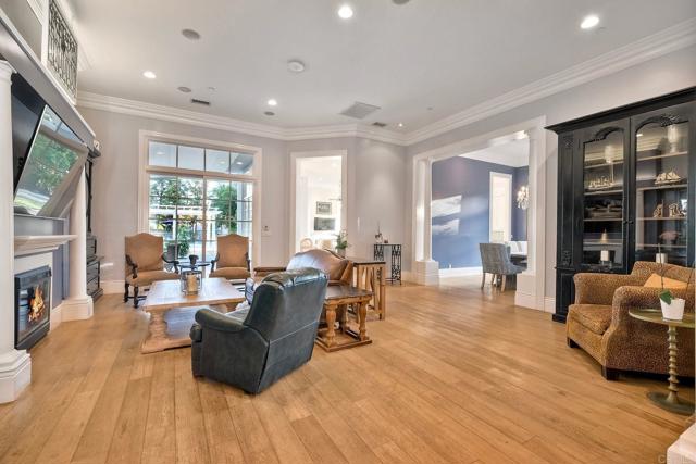 Detail Gallery Image 13 of 71 For 2507 Walinca Way, Vista,  CA 92084 - 4 Beds | 4 Baths