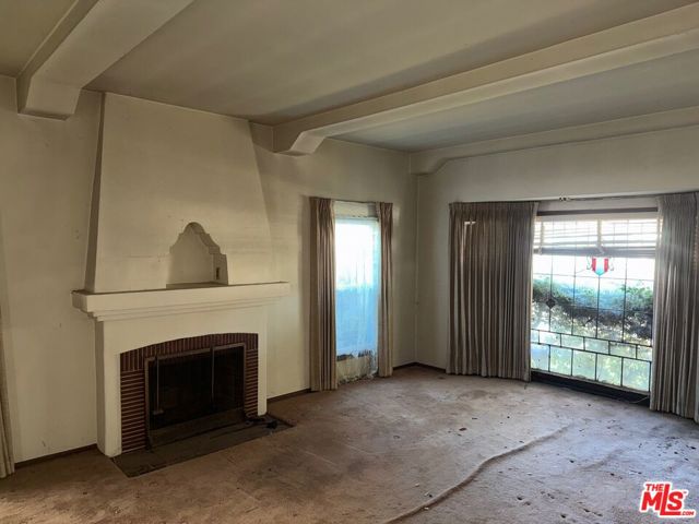 Image 2 of 8 For 3817 Roxton Avenue