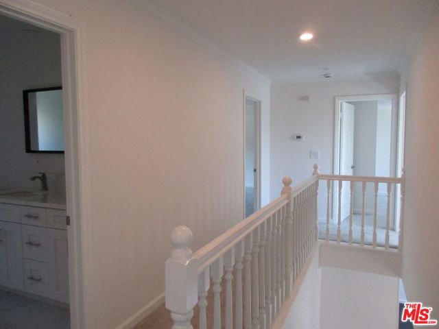 28436 Lomo Drive, Rancho Palos Verdes CA: https://media.crmls.org/mediaz/40e2c17e-5952-4229-a0bc-52a998f0680c.jpg