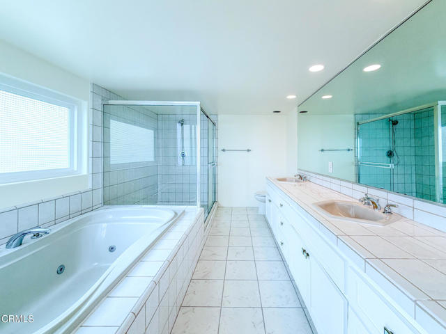 Detail Gallery Image 27 of 51 For 3525 Sunset Ln, Oxnard,  CA 93035 - 4 Beds | 3 Baths