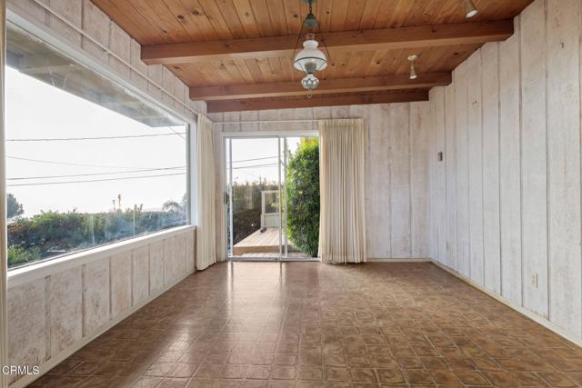 Detail Gallery Image 23 of 59 For 329 Mariposa Dr, Ventura,  CA 93001 - 4 Beds | 3 Baths