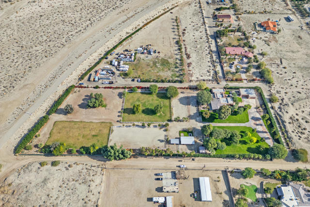 36706 Dune Palms Road, Indio CA: https://media.crmls.org/mediaz/40e4d300-dff8-47f7-ab37-44dd79d794fd.jpg