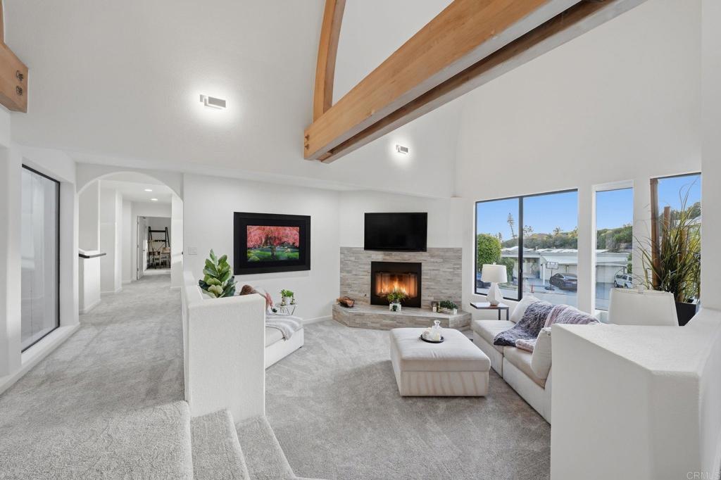 6105 Avenida Chamnez - photo 4