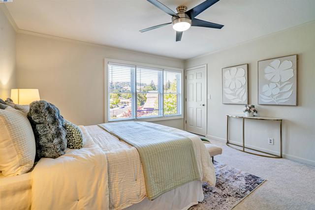 216 Salamanca Ct, San Ramon CA: https://media.crmls.org/mediaz/40e59519-8fc1-41c4-84fd-7cd700befbd5.jpg