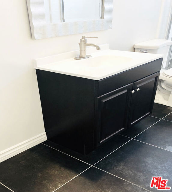 4171 W 4th Street, Los Angeles CA: https://media.crmls.org/mediaz/40e5bf95-56a9-4288-a062-0b3797d7b092.jpg