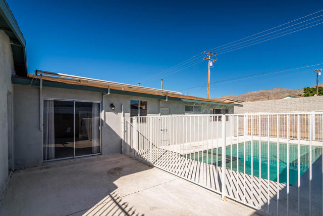 66590 Yucca Drive, Desert Hot Springs CA: https://media.crmls.org/mediaz/40e5d8e2-c4c8-4395-b576-d608c2d6859d.jpg