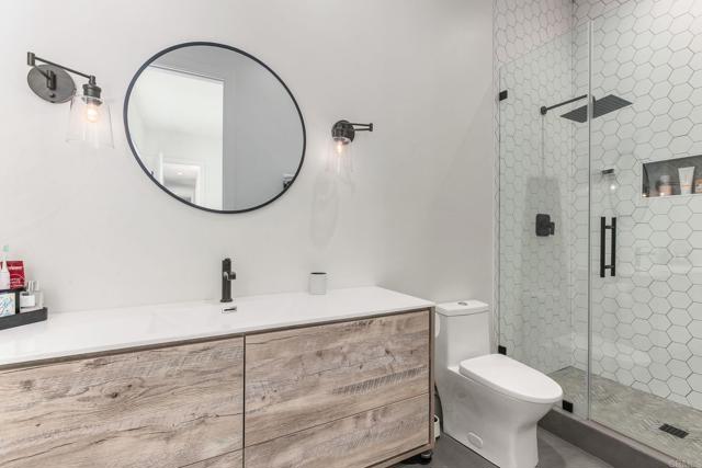 2630 Vistosa Place, Carlsbad CA: https://media.crmls.org/mediaz/40e7d806-da1e-4021-948c-4fc060682402.jpg