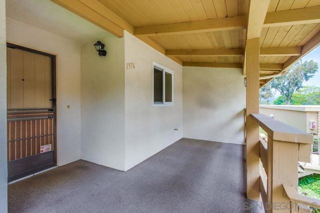 1976 Fairway Circle, San Marcos CA: https://media.crmls.org/mediaz/40e83f80-9e46-4e78-ab95-561df31f4eef.jpg