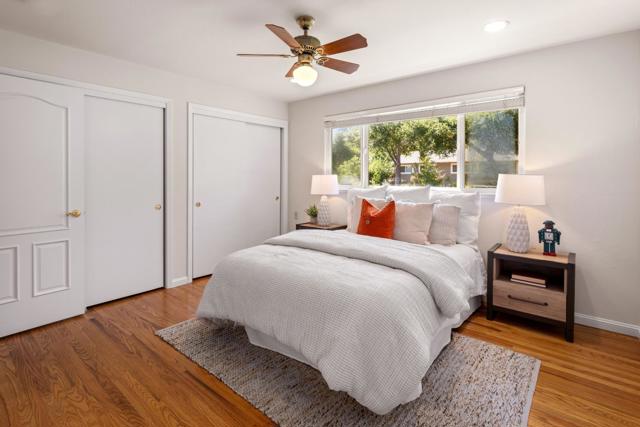 880 Moana Court, Palo Alto CA: https://media.crmls.org/mediaz/40ea154c-84d5-4b8a-ab5a-317de9f89d6e.jpg