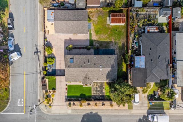 541 Casanova Avenue, Monterey CA: https://media.crmls.org/mediaz/40ea95ee-d2d6-429e-9023-e6b888ba4ad7.jpg