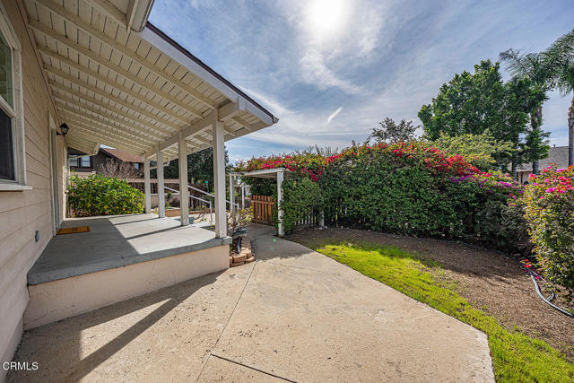 Detail Gallery Image 6 of 44 For 625 E Mountain St, Pasadena,  CA 91104 - 3 Beds | 1 Baths