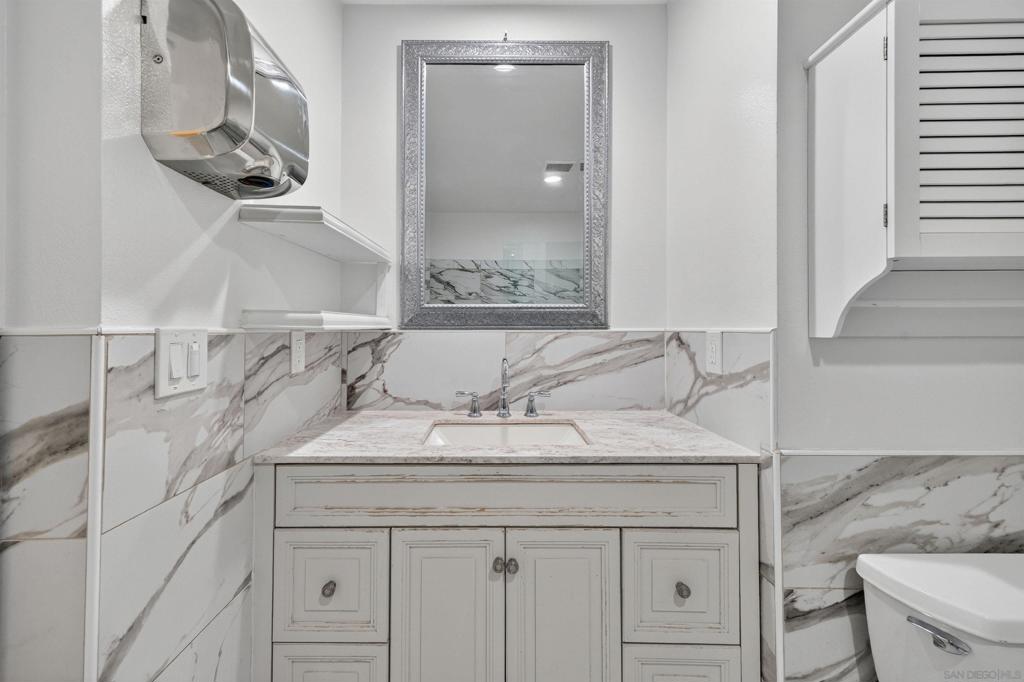 11225 Madrigal St - photo 7