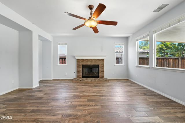 29039 Shorecliff Circle, Menifee CA: https://media.crmls.org/mediaz/40ed6bbc-de4d-4791-a56f-2ea4652f8ae4.jpg