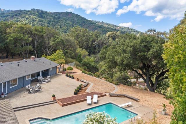 19660 Bainter Way, Los Gatos CA: https://media.crmls.org/mediaz/40edc968-89f3-432c-b656-2f4ab58d3b9b.jpg