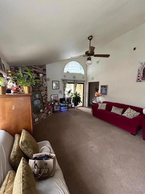 31 10th Street, Greenfield CA: https://media.crmls.org/mediaz/40ee04ab-4048-42b3-a148-f4193d077ba3.jpg